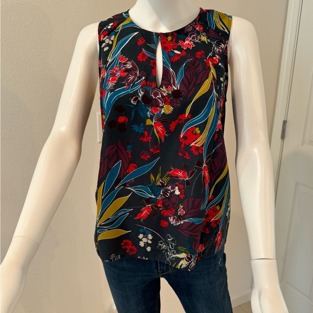 Chelsea28 Women's Tank Blue Floral Size S